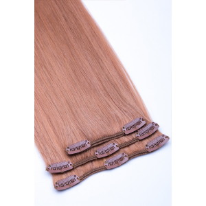 Dieses Bild zeigt die 3-teilige Haartressen Set von GlamXtensions  zum Clip In Extension Haarverlängerung aus Remy Echthaaren mit 8 Clips in der Farbe #27 - Honigblond in Großansicht.