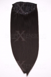 Dieses Bild zeigt die 1-teilige GlamXtensions Half-wig Extensions Haarverlängerung mit 10 Clips in der Farbe #1b Naturschwarz in Großansicht 
