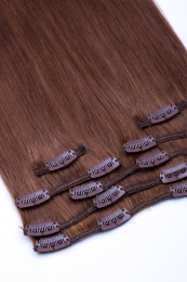 Dieses Bild zeigt die 7-teilige von GlamXtensions  zum Clip In Extension Haarverlängerung aus Remy Echthaaren mit 16 Clips in der Farbe #08 Goldbraun in Großansicht 