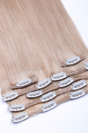 Dieses Bild zeigt die 7-teilige von GlamXtensions  zum Clip In Extension Haarverlängerung aus Remy Echthaaren mit 16 Clips in der Farbe #22 Hellblond in Großansicht 