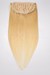 Dieses Bild zeigt die 1-teilige GlamXtensions Half-wig Extensions Haarverlängerung mit 10 Clips in der Farbe #24 Blond in Großansicht 
