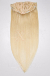 Dieses Bild zeigt die 1-teilige GlamXtensions Half-wig Extensions Haarverlängerung mit 10 Clips in der Farbe #60 Weißblond in Großansicht 
