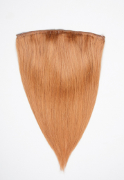 Dieses Bild zeigt die 1-teilige GlamXtensions Half-wig Extensions Haarverlängerung mit 10 Clips in der Farbe #17 Dunkelashblond in Großansicht 
